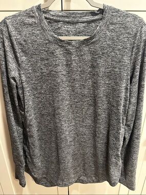 Athleta Women’s Heathered Charcoal Long-Sleeve Crew